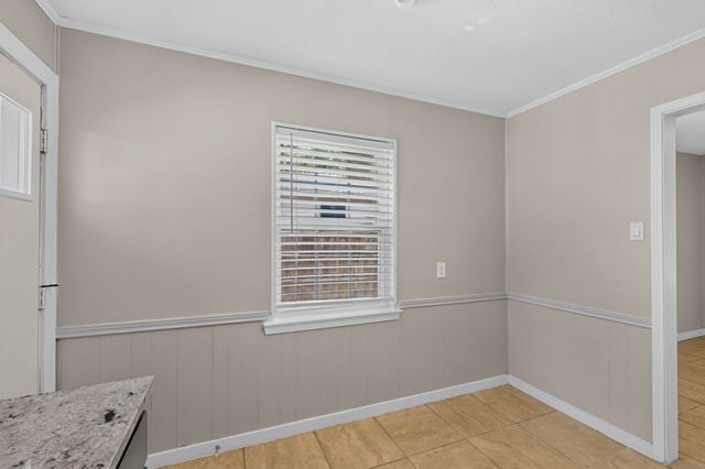 709 SE 2nd Street, Grand Prairie, TX 75051