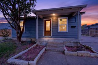 709 SE 2nd Street, Grand Prairie, TX 75051