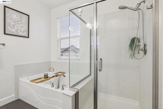 3933 Portola Cmn 1, Livermore, CA 94551