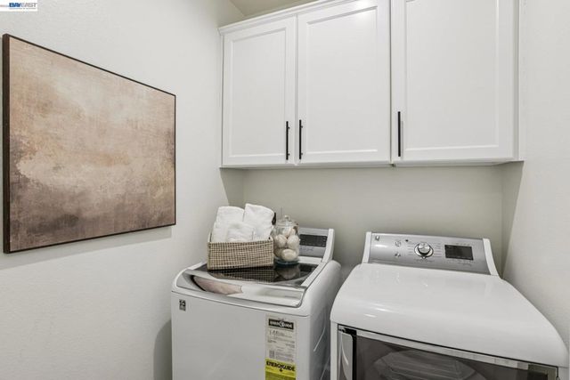 3933 Portola Cmn 1, Livermore, CA 94551