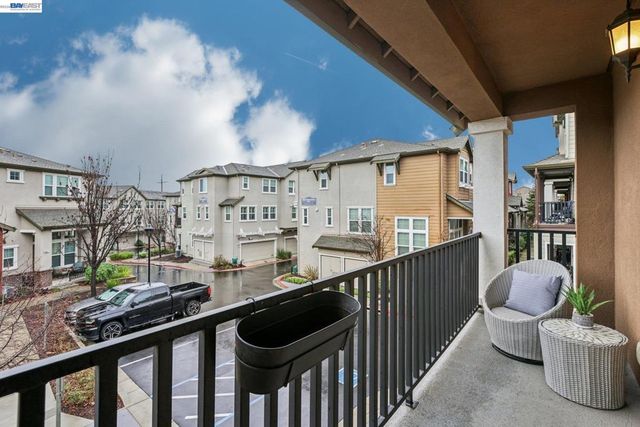 3933 Portola Cmn 1, Livermore, CA 94551