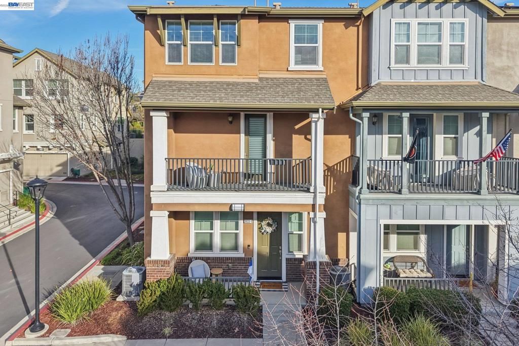 3933 Portola Cmn 1, Livermore, CA 94551