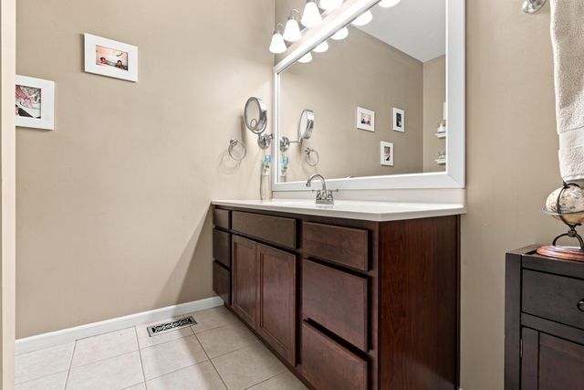 1926 Boardwalk Circle E, Portage, IN 46368