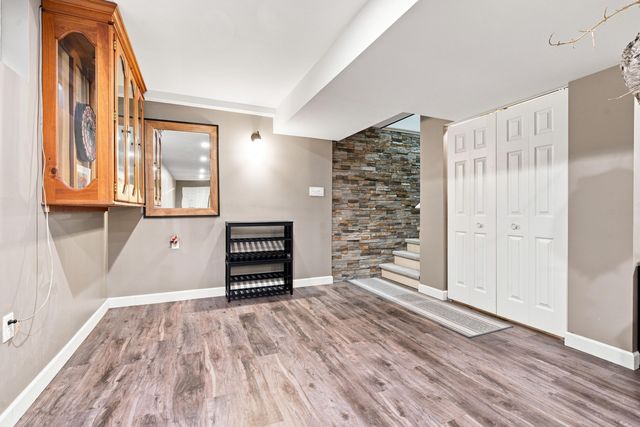 1926 Boardwalk Circle E, Portage, IN 46368