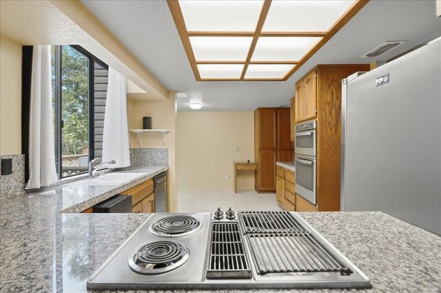 5447 Ventana Pl, Citrus Heights, CA 95610
