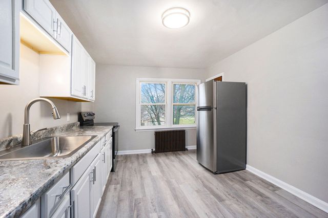 74 Union Street S, Battle Creek, MI 49017