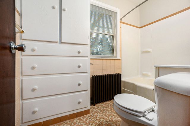 74 Union Street S, Battle Creek, MI 49017