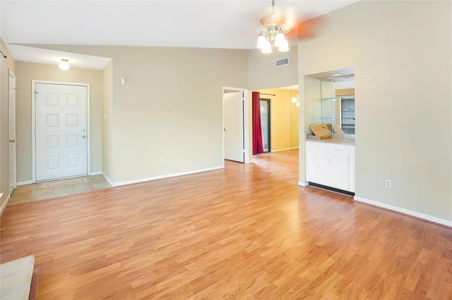 8100 Cambridge Street 158, Houston, TX 77054