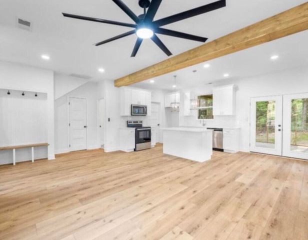 8525 Old Cleveland Pike, Ooltewah, TN 37363