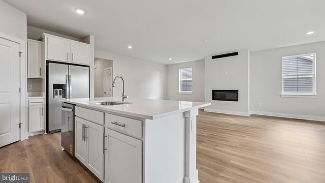 208 TETON CT, Monroeville, NJ 08343