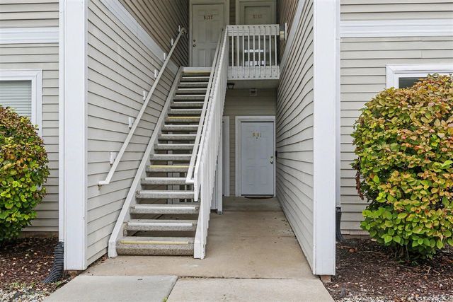 8181 Autumn Woods Trail, Ypsilanti, MI 48198