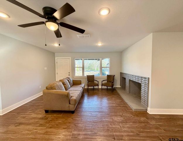 6258 Highway 37, Mineola, TX 75773