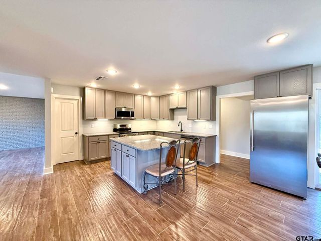 6258 Highway 37, Mineola, TX 75773