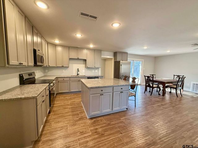 6258 Highway 37, Mineola, TX 75773