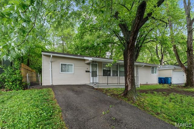 38 Westdell Drive, St Louis, MO 63136