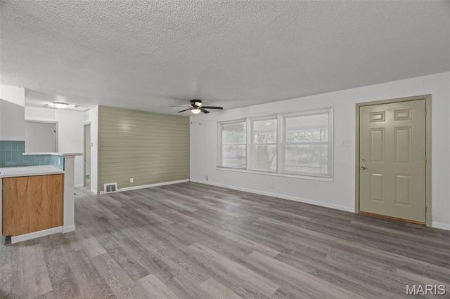 38 Westdell Drive, St Louis, MO 63136
