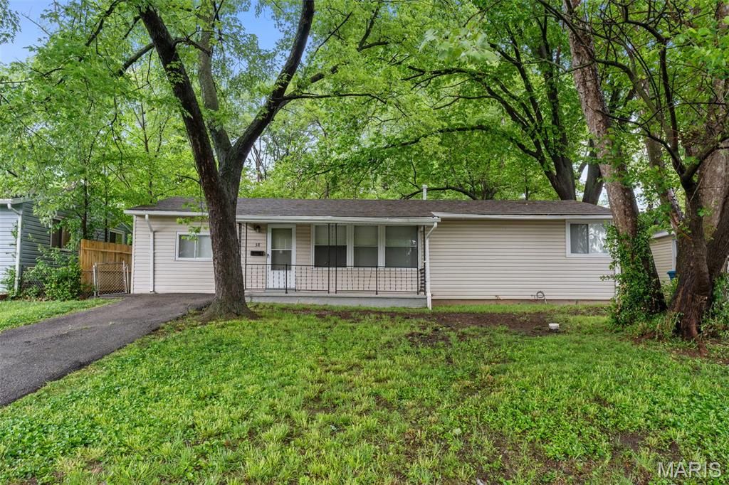 38 Westdell Drive, St Louis, MO 63136