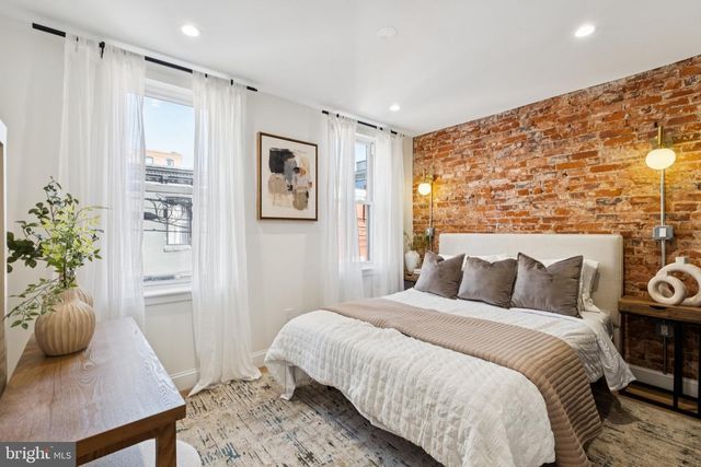 1804 WATERLOO ST, Philadelphia, PA 19122