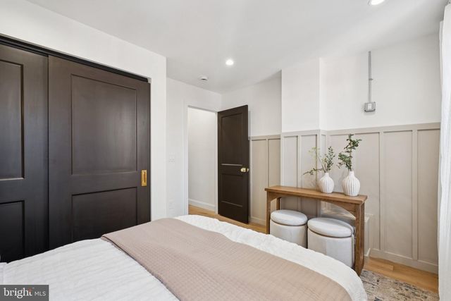 1804 WATERLOO ST, Philadelphia, PA 19122