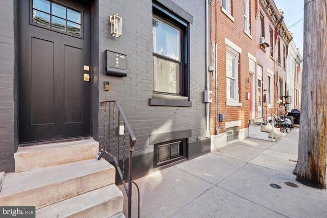 1804 WATERLOO ST, Philadelphia, PA 19122