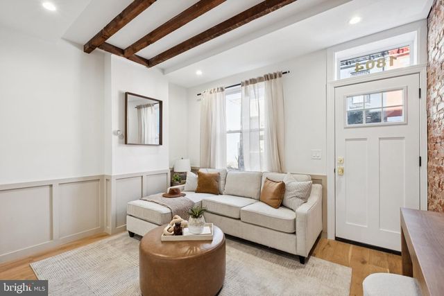 1804 WATERLOO ST, Philadelphia, PA 19122