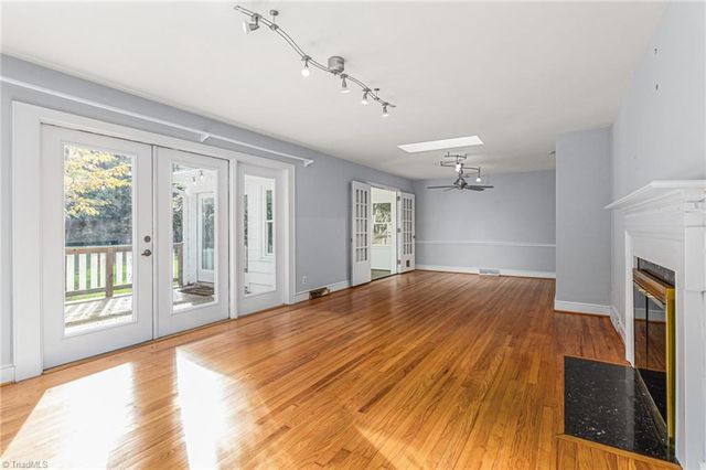 1222 Jefferson Road, Greensboro, NC 27410