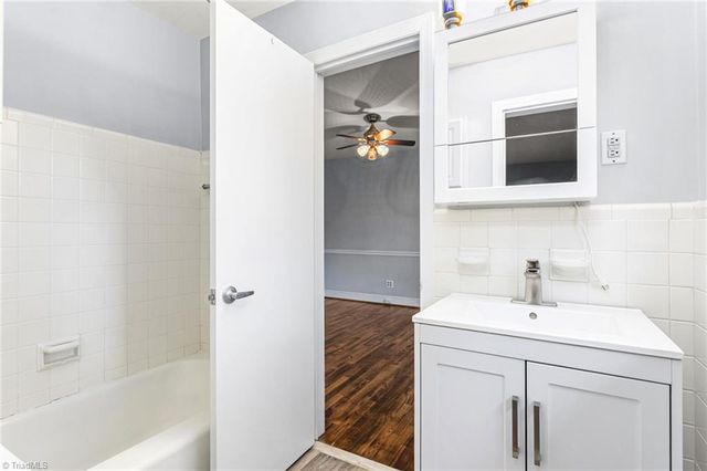 1222 Jefferson Road, Greensboro, NC 27410