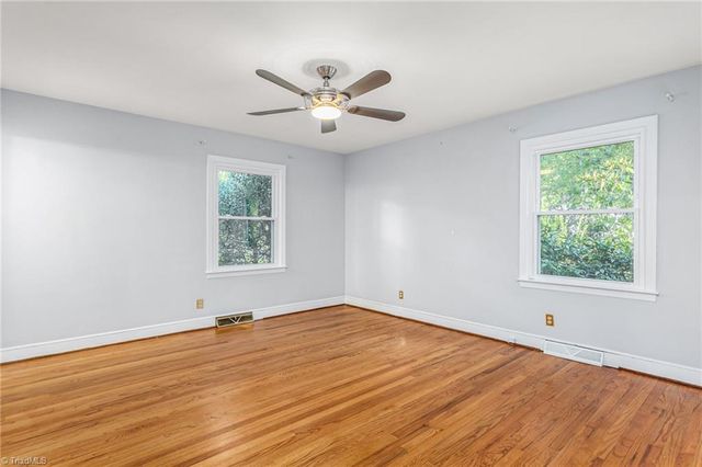 1222 Jefferson Road, Greensboro, NC 27410