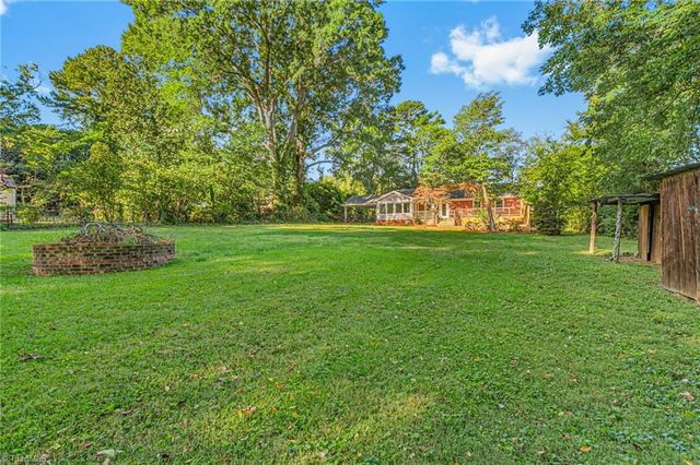 1222 Jefferson Road, Greensboro, NC 27410