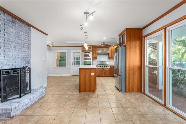 1222 Jefferson Road, Greensboro, NC 27410