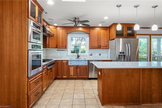 1222 Jefferson Road, Greensboro, NC 27410