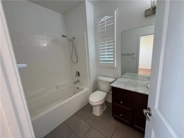 12035 Millennium Park Court, Hawthorne, CA 90250