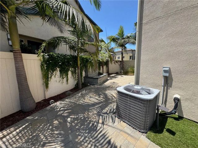 12035 Millennium Park Court, Hawthorne, CA 90250