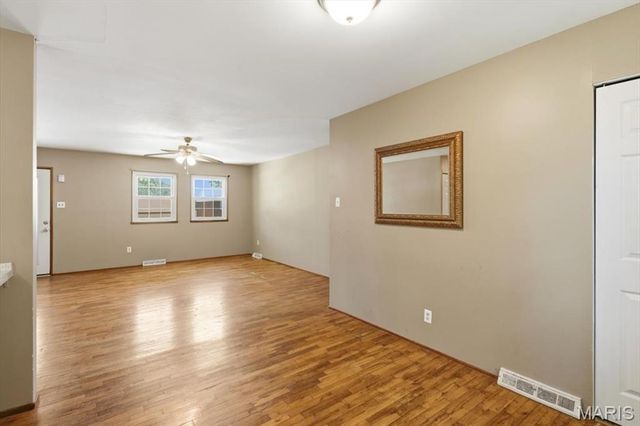 9745 Radio Drive, St Louis, MO 63123
