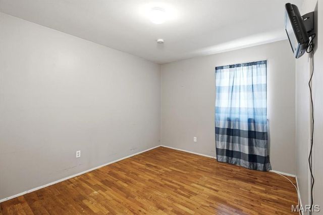 9745 Radio Drive, St Louis, MO 63123