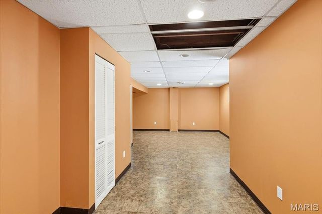 9745 Radio Drive, St Louis, MO 63123