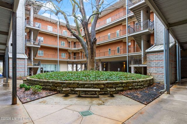 2011 Frankfort Ave 401, Louisville, KY 40206