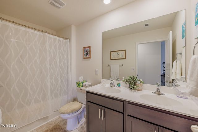 936 Pampas Drive, Jonesborough, TN 37659