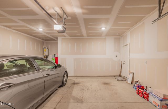 936 Pampas Drive, Jonesborough, TN 37659