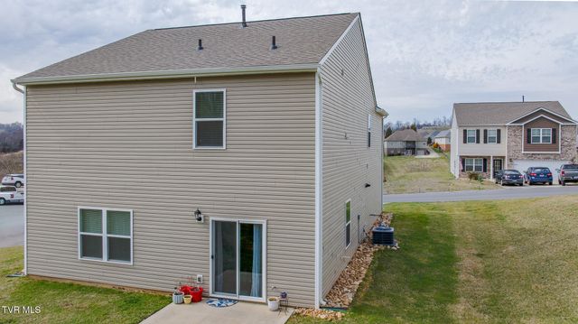 936 Pampas Drive, Jonesborough, TN 37659