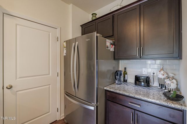 936 Pampas Drive, Jonesborough, TN 37659