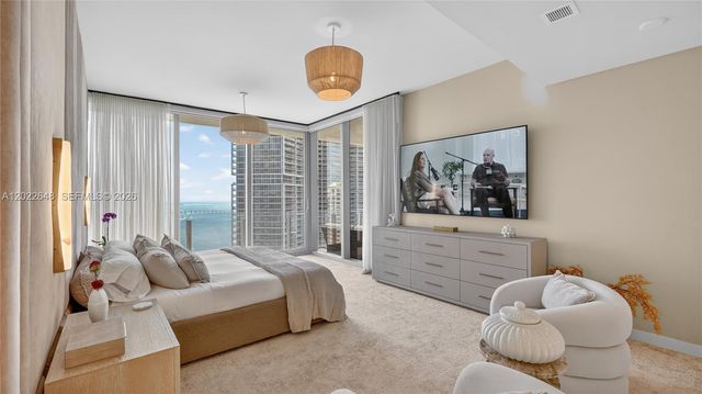 300 Biscayne Blvd Way 3604, Miami, FL 33131