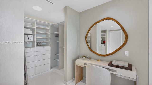 300 Biscayne Blvd Way 3604, Miami, FL 33131