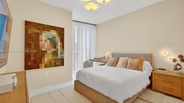 300 Biscayne Blvd Way 3604, Miami, FL 33131
