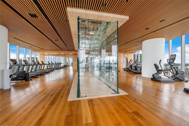300 Biscayne Blvd Way 3604, Miami, FL 33131