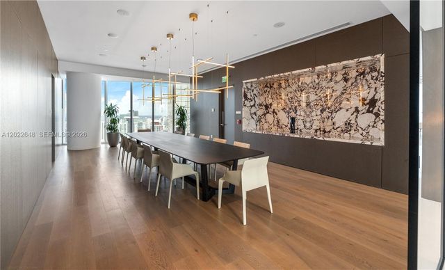 300 Biscayne Blvd Way 3604, Miami, FL 33131