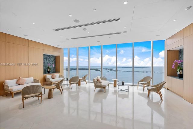 300 Biscayne Blvd Way 3604, Miami, FL 33131