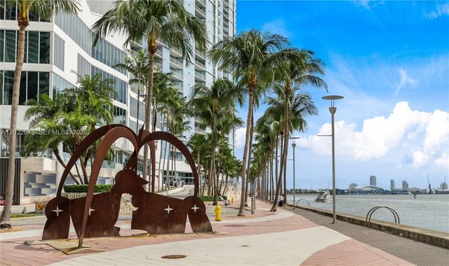 300 Biscayne Blvd Way 3604, Miami, FL 33131
