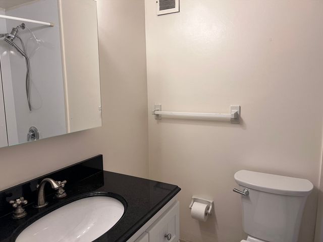 200 Swanton St 228, Winchester, MA 01890