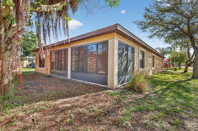 1 Cortez Lane, Port St. Lucie, Port St Lucie, FL 34952